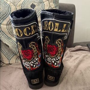 Koolaburra by UGG Black Boots Rock and Roll with Gold and Red Accents